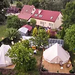U Basi Glamping