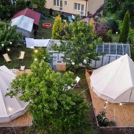 Pensionat U Basi Glamping Mikołajki