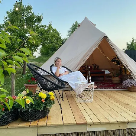 U Basi Glamping 招待所 3*