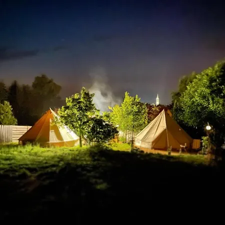 U Basi Glamping *